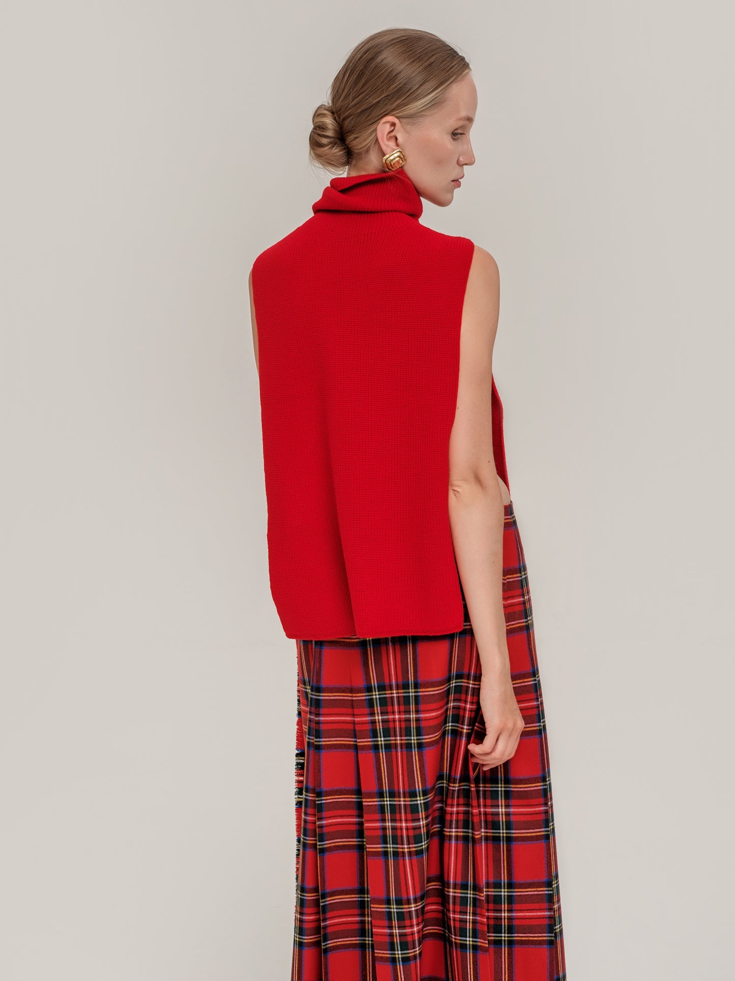Snood Knit Vest Red