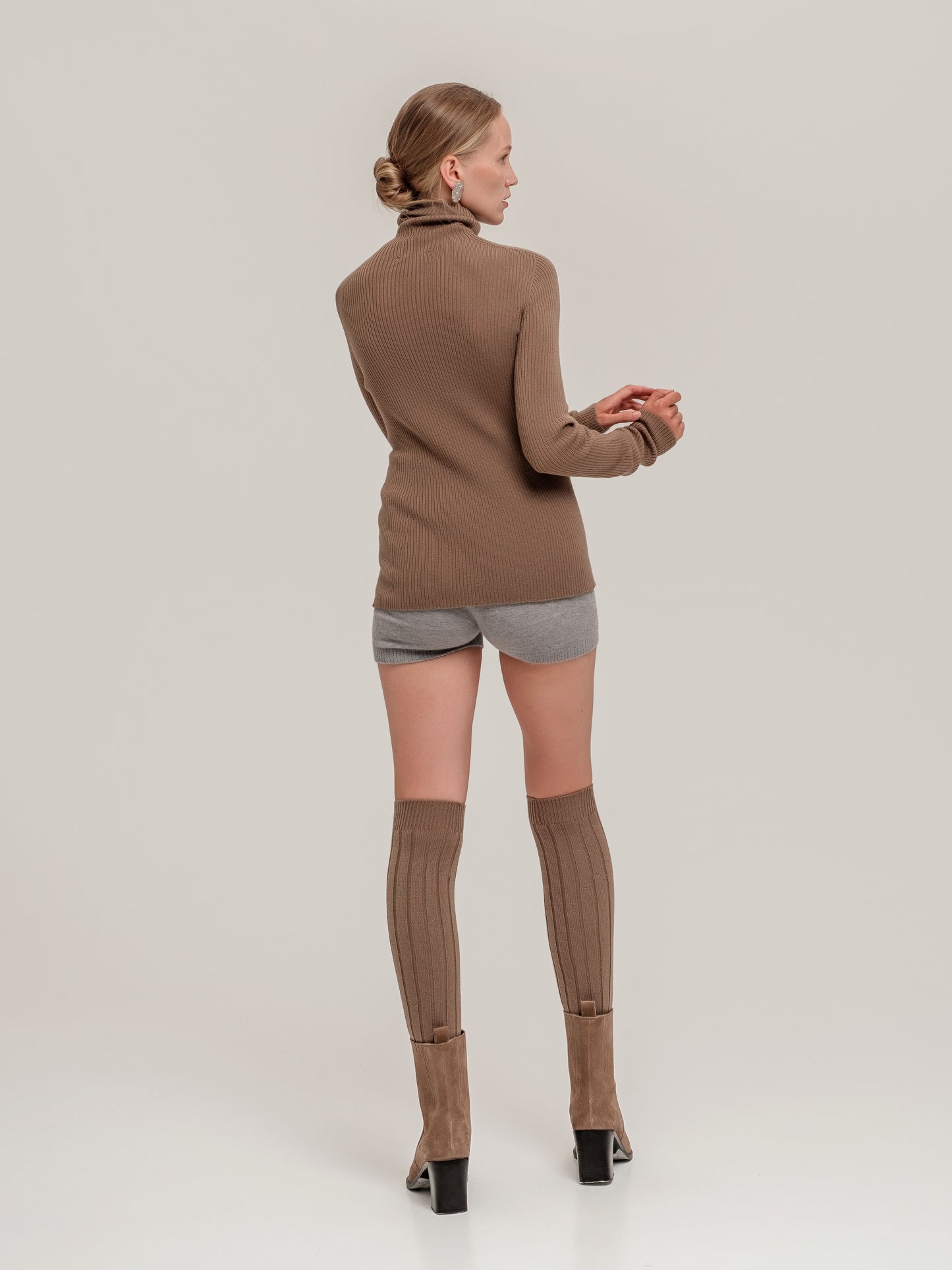 Lea Turtleneck Truffle