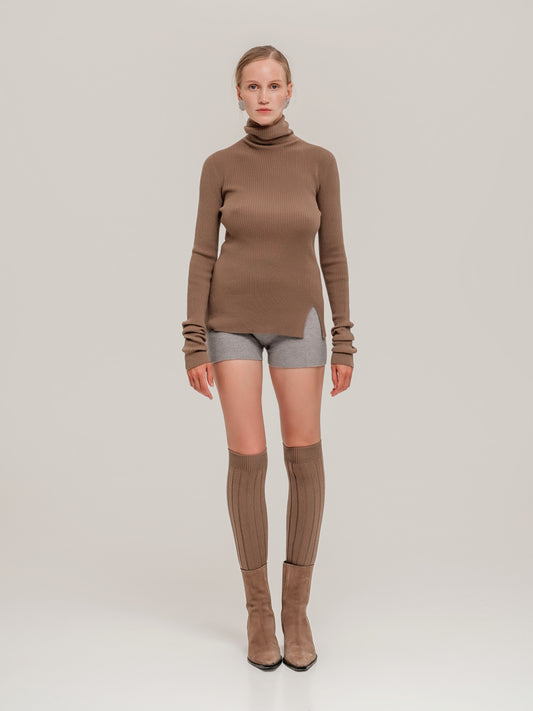 Lea Turtleneck Truffle